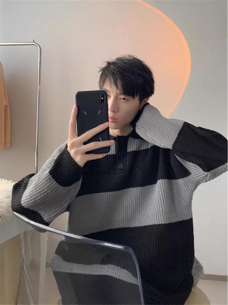 Men's Autumn/Winter American-Style Striped Deer Knit Sweater: Plush, Casual, Loose Fit