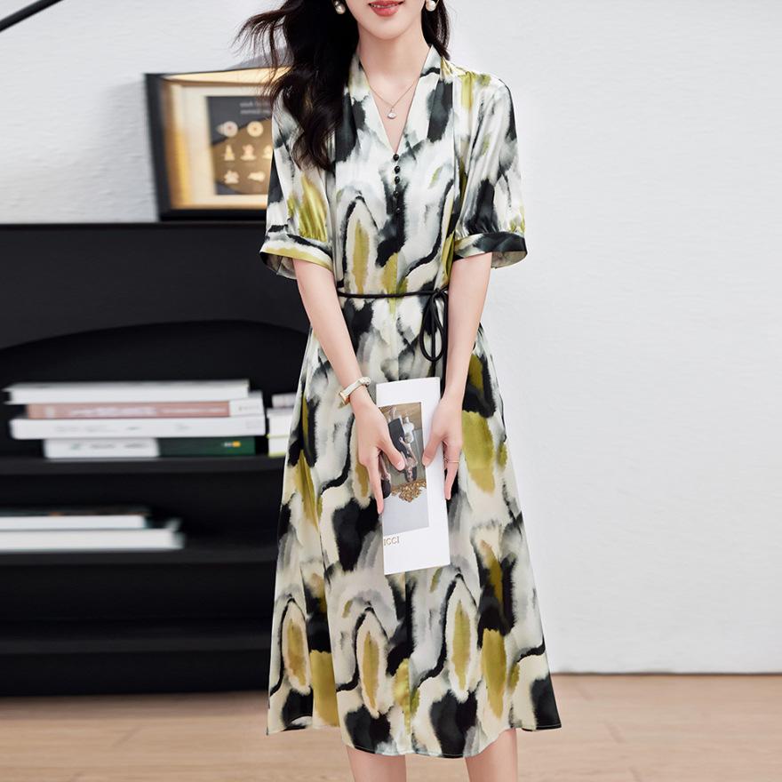 Design sense printed silk dress summer new temperament smudged mulberry silk medium and long skirt