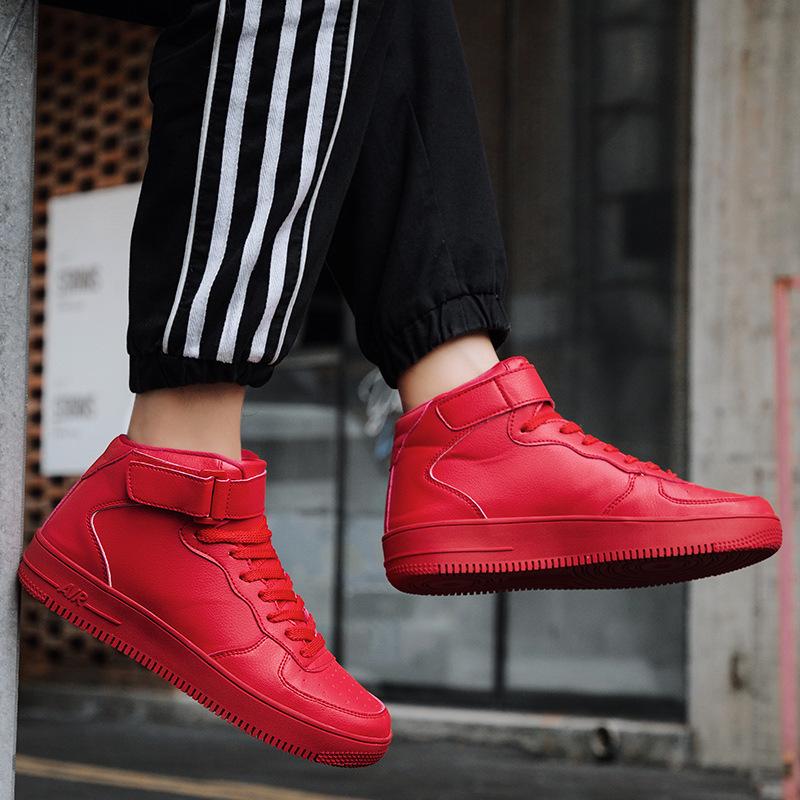 Klasické deskové boty středně vysoké 2025 čtyři roční období pánské boty air force bílé boty ležérní sportovní boty pánské Pánské tenisky