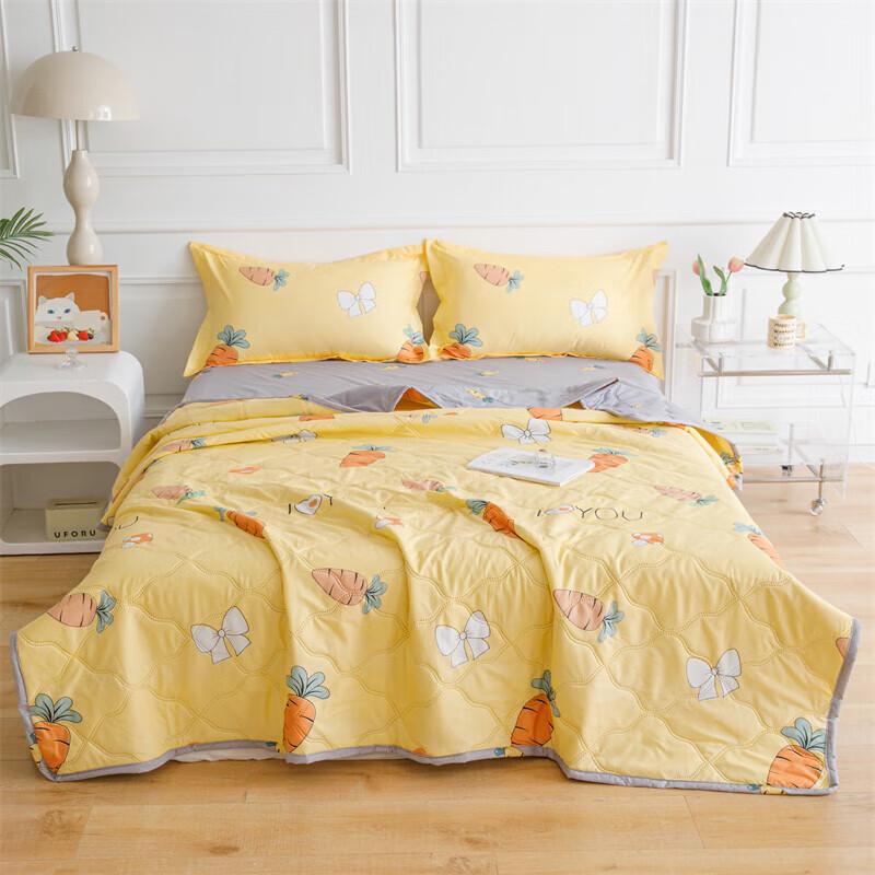 

Yuzhaolin Decorative Lightweight All-Season Quilt