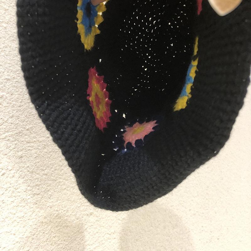 Handgestrickter Blumen-Bucket-Hat für Damen, Herbst und Winter, vielseitig, großer Kopfumfang, Retro-Waschbeckenhut, Nischen-Wollhut