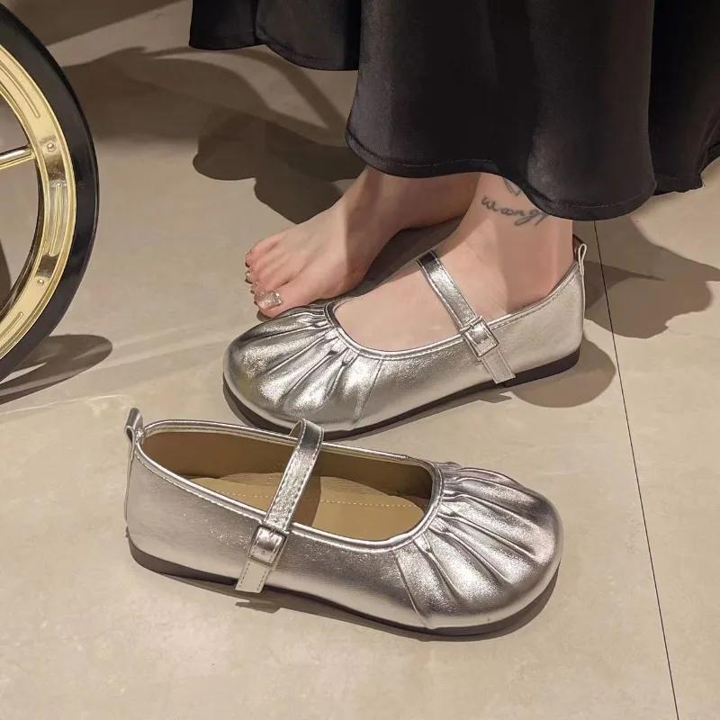 Móda 2024 Módní dámské boty Pásek s přezkou Dámské baleríny Horký prodej Mělké denní baleríny Dámské Vysoce kvalitní plisované baleríny Nízké podpatky