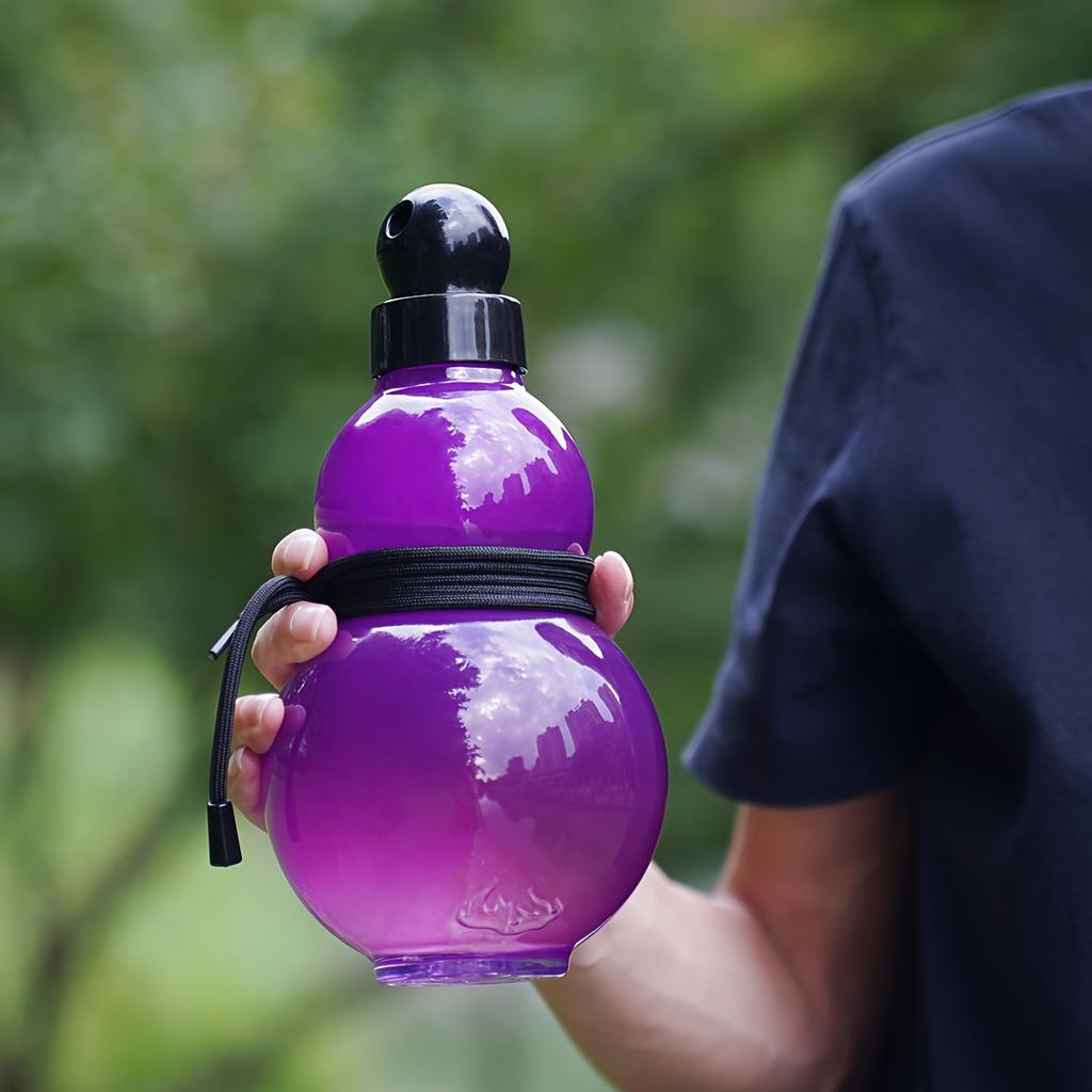 1item A Portable Gourd-shaped Water Bottle