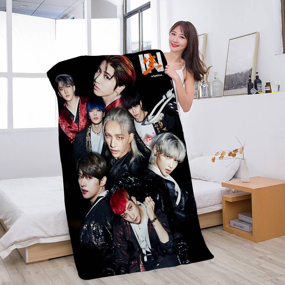 S-StrayS COOL K-Kids Kpop Microfiber Blanket Quick Drying Beach Towels Oversized Printing Super Absorbent Pool Towel Blanket