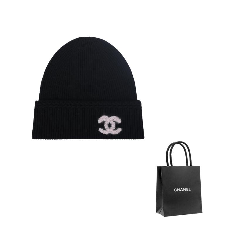 

CHANEL [25B Autumn and Winter] Brand Logo - Velvet Hat Unisex Couple Style Black чорний