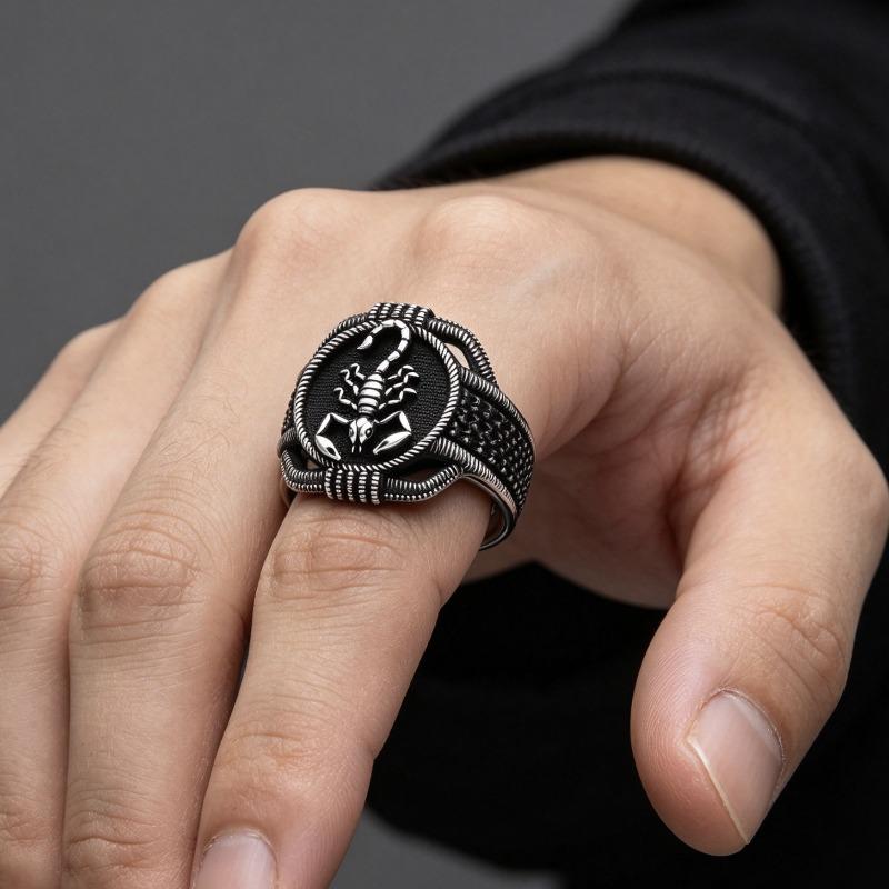European Men's Scorpion Ring, Creative Animal-shaped Black Diamond Men's Ring, Simple and Versatile Jewelry