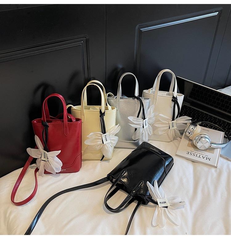 

Квіткова прикраса, відчуття ліплення, м яка та міцна, модна, вишукана, нова, легка розкіш, сумка-месенджер для щоденного використання, через плече чорний