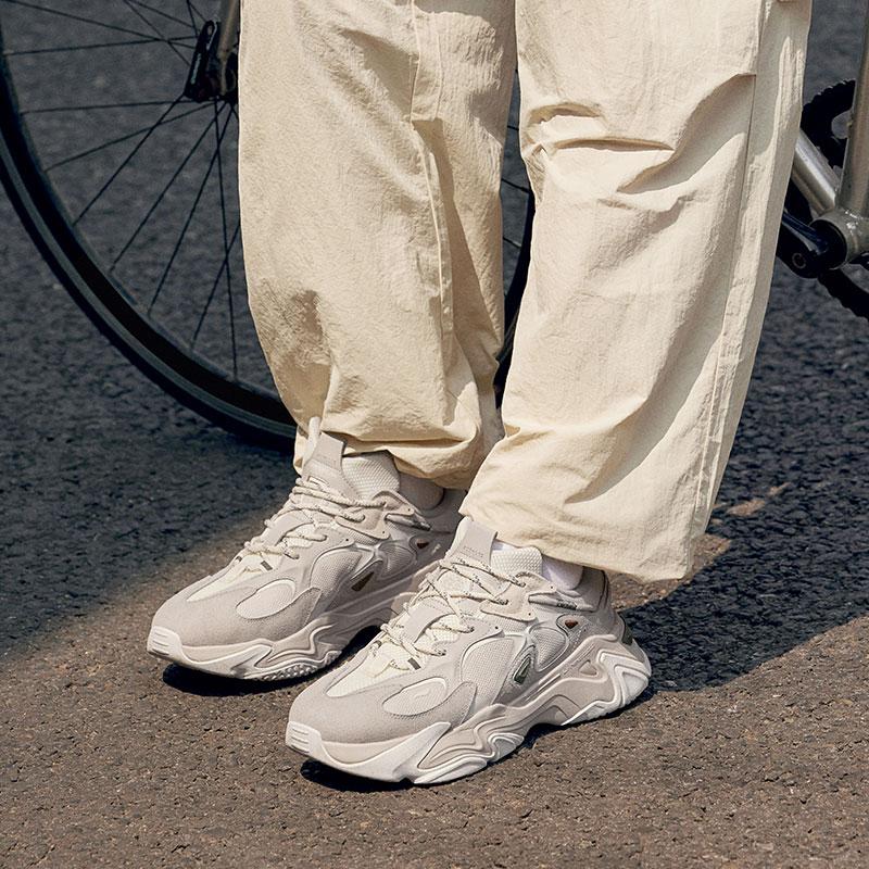 Li Ning Qian Xing Ce 2 CF Su Wu Xia Qing Qiu Comfortable Versatile Non-Slip Wear-Resistant Low-Top Casual Shoes Men sneakers Mica-Gray AGLT167-3