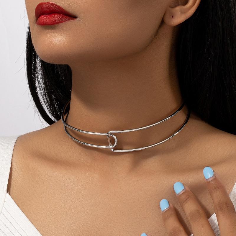 Exaggerated Punk Vintage Open Buckle Alloy Women Choker Clavicle Necklace