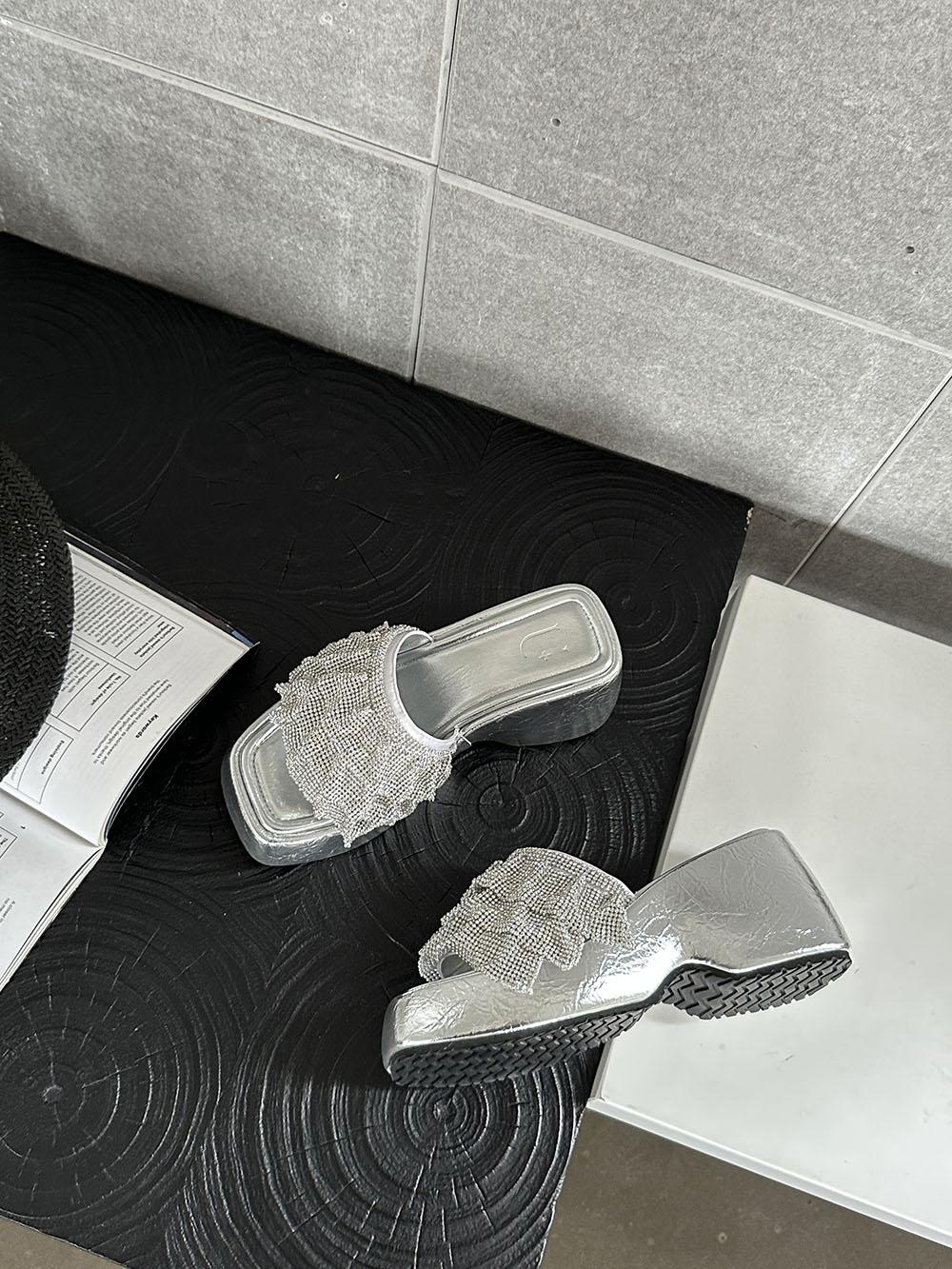 

fashion Rhinestone Women Slippers Summer Outside Party Pumps Wedge High Heels Black Silver Dress Shoes Woman Size 35-39 Slip On Pumps 7.5 серебряный