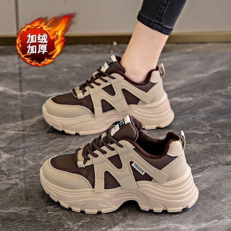 

2025 new velvet sports shoes women s winter heightening platform shoes step on shit feeling dad cotton shoes explosion 40 хаки
