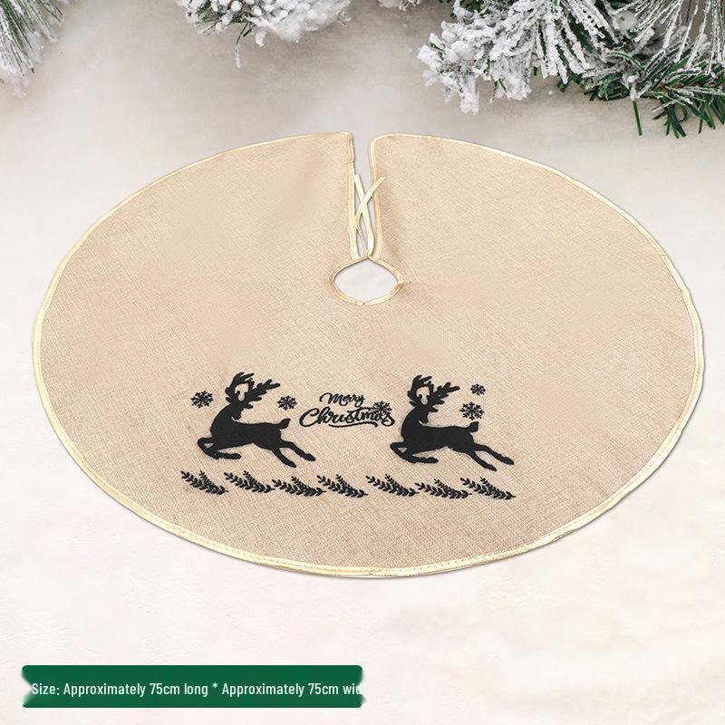 

Exquisite Reindeer Christmas Tree Skirt: New Style Decoration for Festive Scene Layout.
