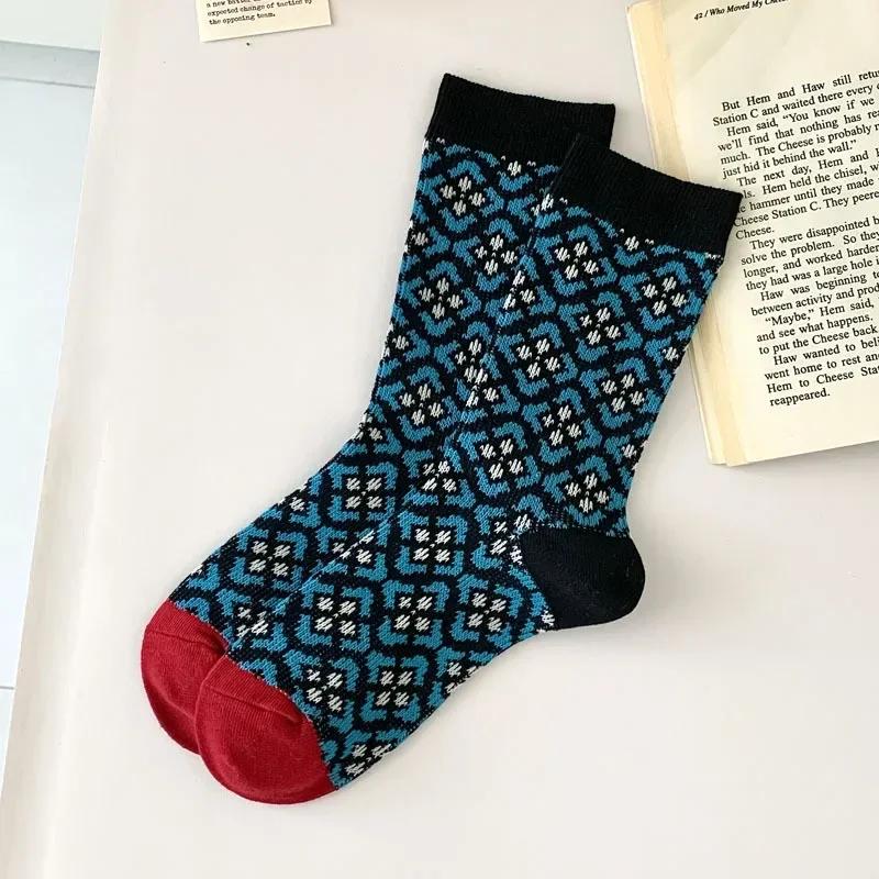 Retro Vintage Women Socks Cotton Knitting Japanese Fashion Girl Elastic High Long Socks Harajuku Autumn Winter Crew Stocking New