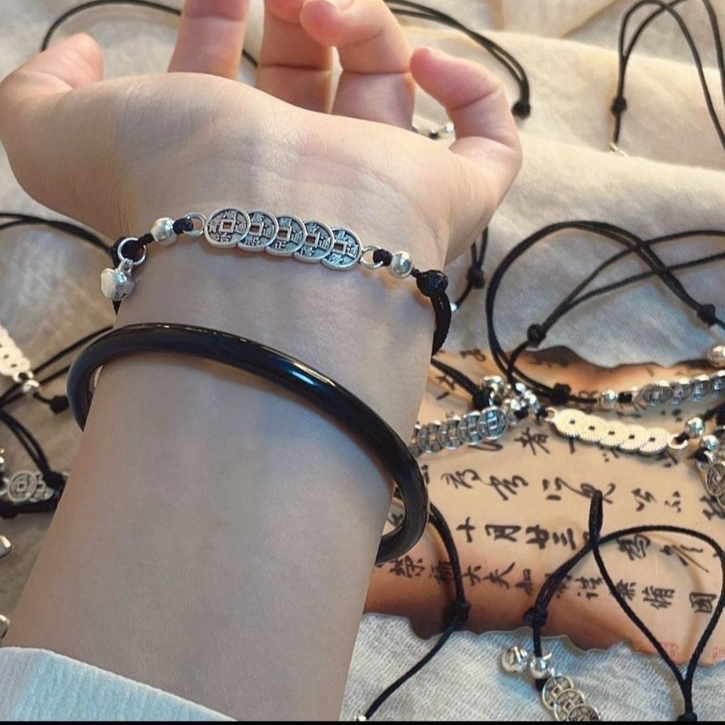 Bracelet cloche de transbordement petite corde rouge de haute valeur année natale réglable tissage couple style chinois