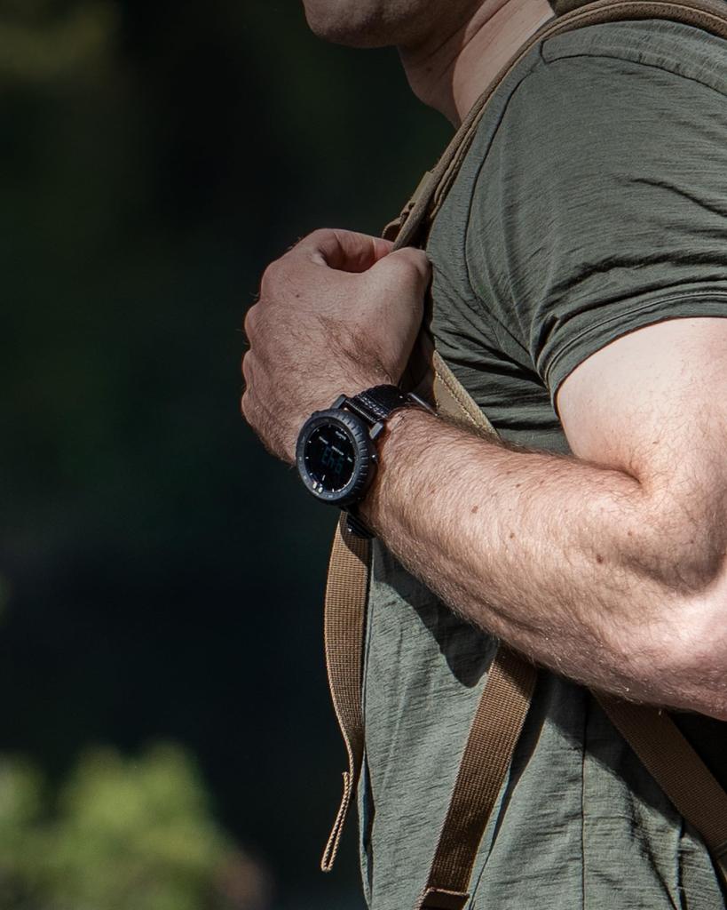 SUUNTO CORE Alle 3 ATM Wasser mit und Tiefe Japanisches Produkt mit SS014279010 Schwarz, Resistent, Kompass, Höhe, Druck, Tracking, [Offiziell