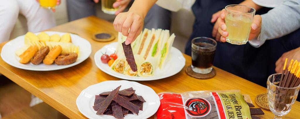 Tengu Beef Jerky Medium Chunk 150g Regular and Hot Combination 10 Bags Set Snack Tengu