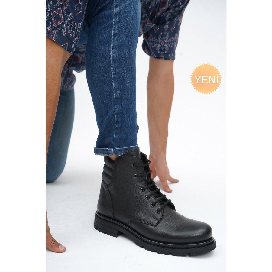 

Мужские повседневные ботинки из натуральной кожи 40 чёрный