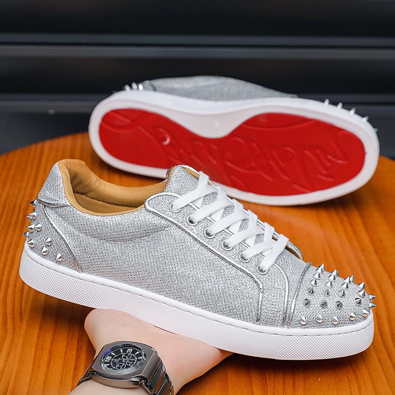 Trend Men Leather Casual Shoes High Street Rivet Flat Skate Shoes Young Man Cool Sneaker