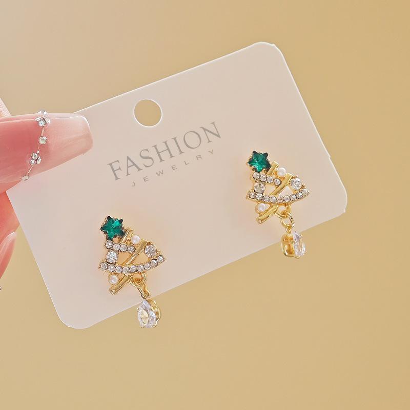 Women's Exquisite Rhinestone Christmas Tree Stud Earrings - Elegant and Versatile for a Festive Atmosphere