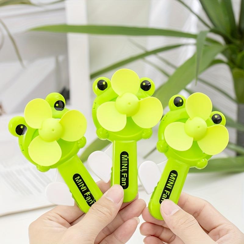 8pcs Mini Cartoon Frog Shaped Portable Handheld Fan Gift Set,Adult Party Birthday Gifts,Pinata Filler,Suitable for Summer Parties,Group Dining Scenes