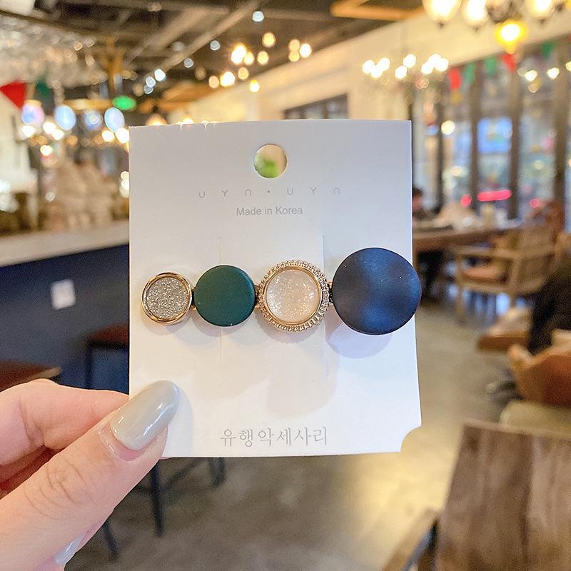 Haarnadel im koreanischen Stil mit Metallperlen und Strasssteinen für Damen