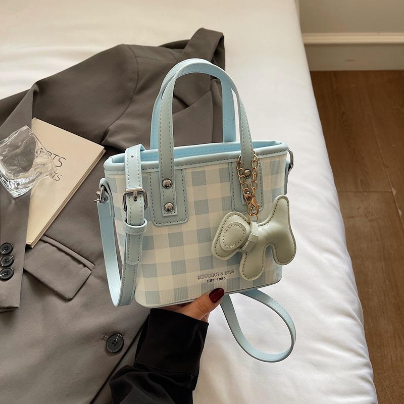 Fashionable Bag Stylish Bucket Bag High Appearance Level Retro Single-shoulder Bag Crossbody Women's Bag