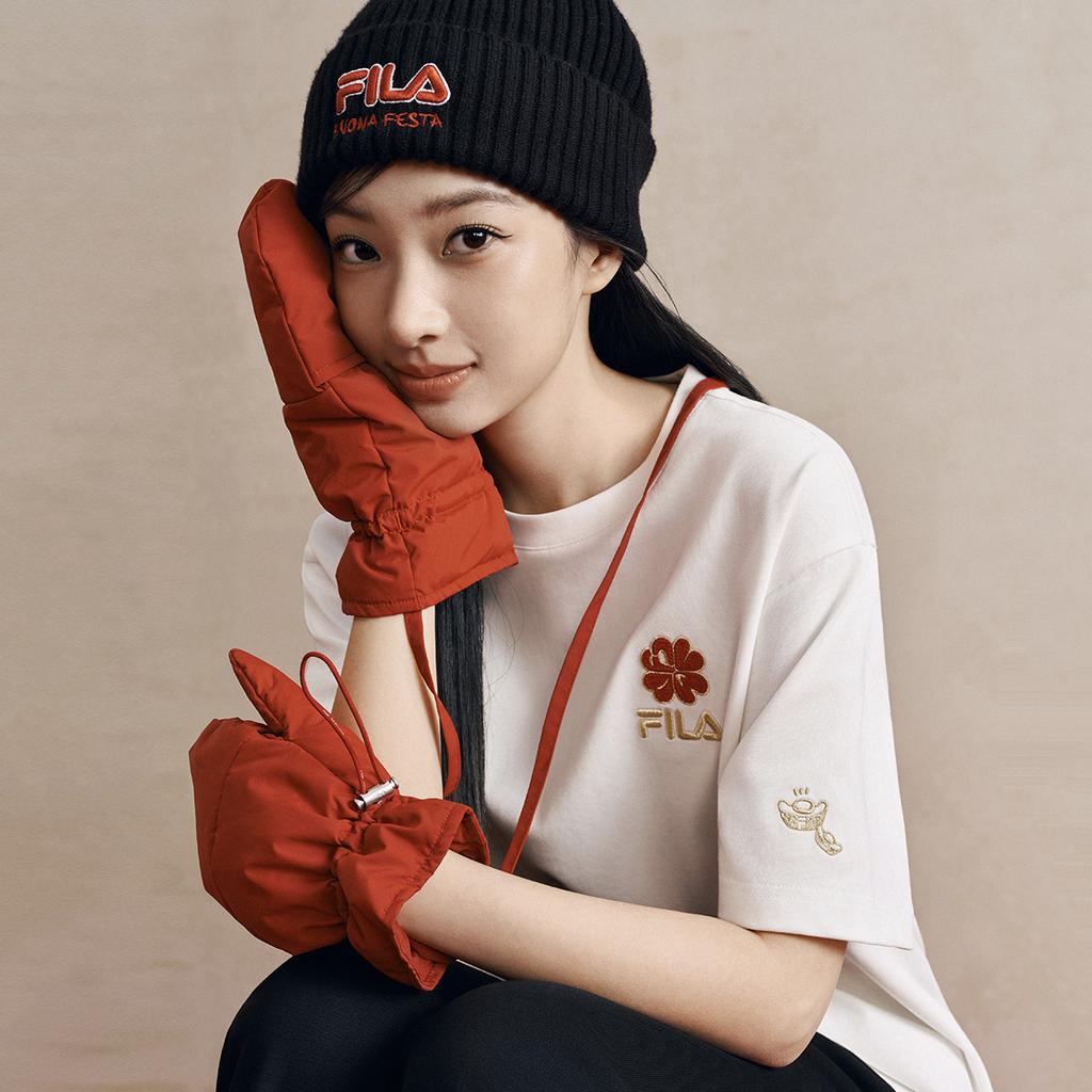Fila Original Peony Flower T Fashion Simple Classic Retro Casual Sports Comfortable Knitted Loose Short Sleeve T-Shirt Unisex Tops F51U619101FWT