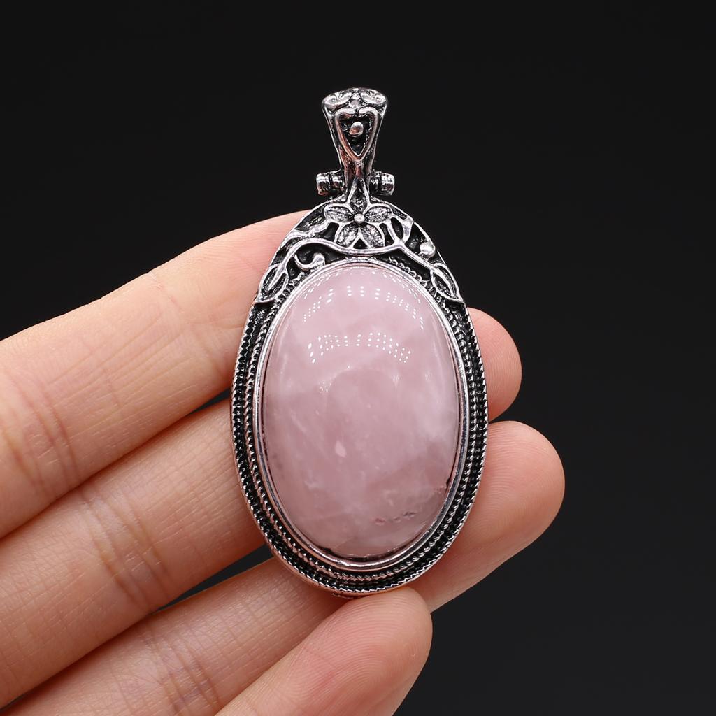Colgante de piedra natural Collar de estilo vintage Joyería de moda Forma ovalada Gargantilla de aleación Cuarzo rosa Ópalo Jade malasio Ideas de regalos Regalos para amantes