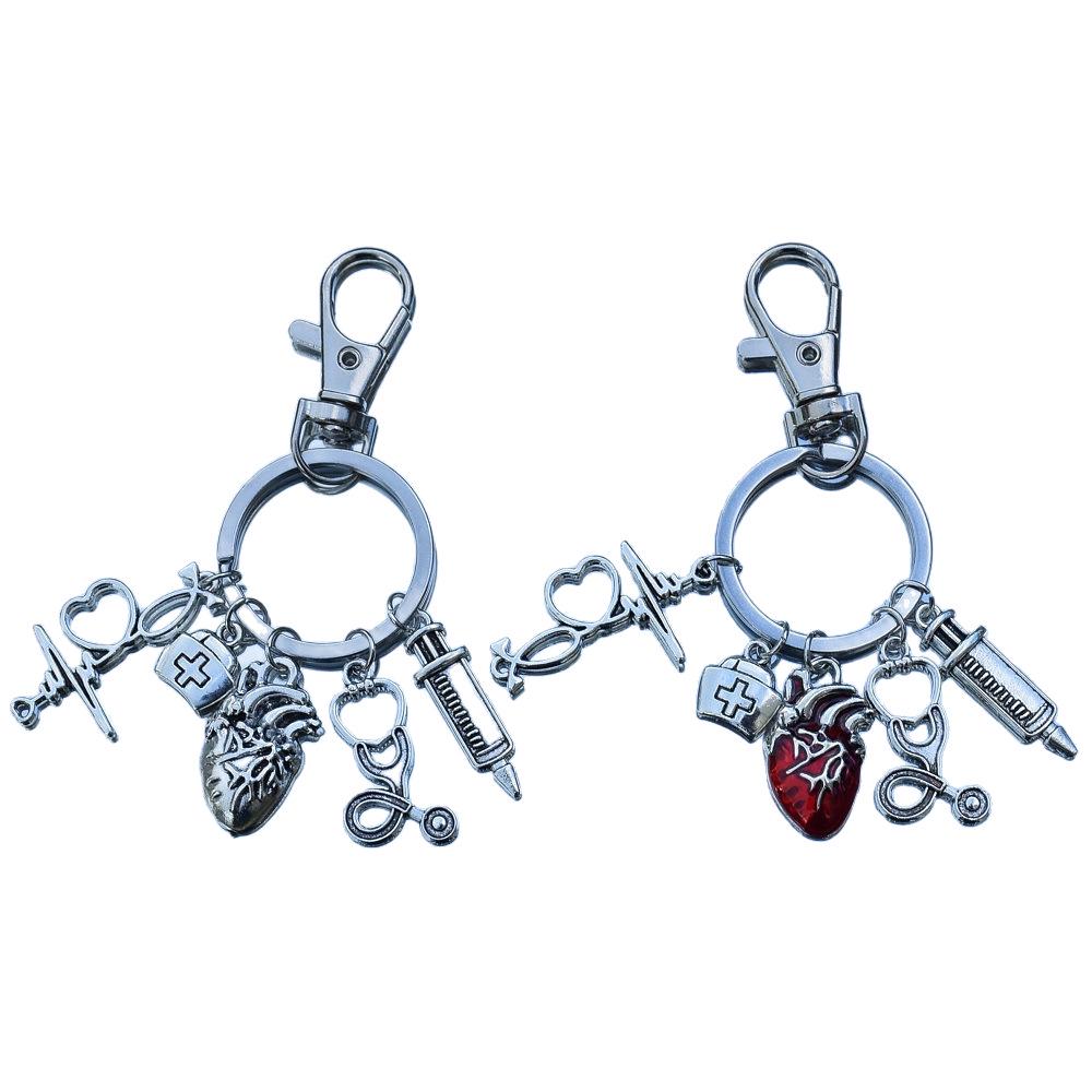 Arzt-Themen-Legierungsschlüsselanhänger mit Herzspritze & Stethoskop - Ideales Geschenk zum Tag der Krankenschwester für Alle
