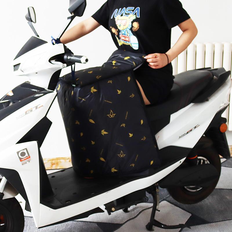 

Electric Vehicle Winter Windproof Leg Quilt Accessory for Scooter and Motorcycle Split Style