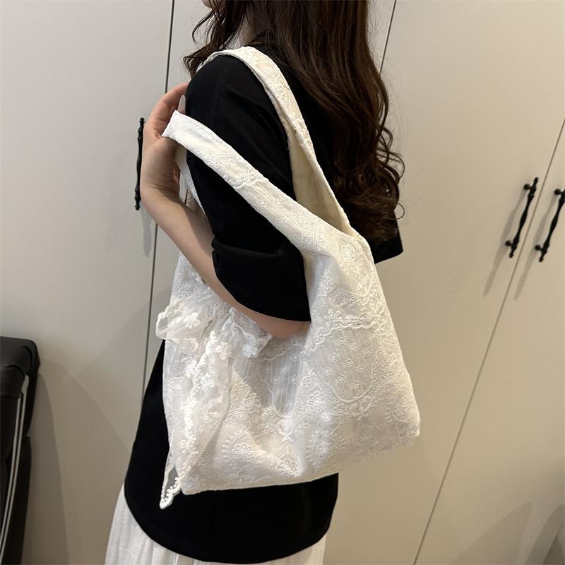 2025 summer new small fresh chiffon small flower shoulder bag lace embroidered canvas bag portable underarm tote bag