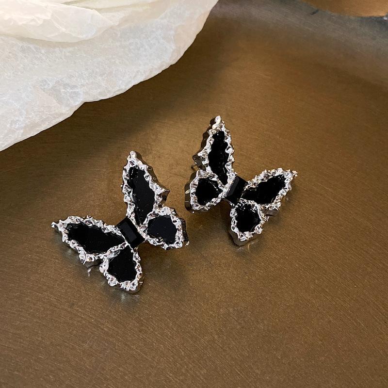 Black retro flower butterfly earrings temperament high-end stud earrings fashion niche versatile light luxury earrings