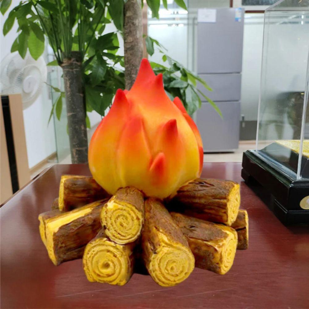 Resin Material Christmas Atmosphere Lamp Modern Style Battery Powered LED Night Light Flame Glowing Tabletop Decor