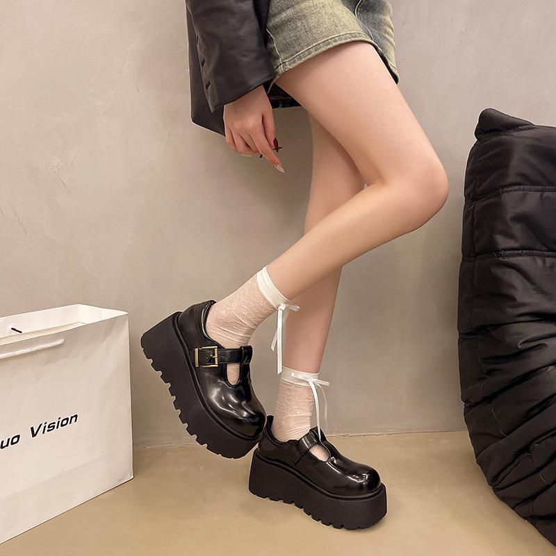 Fashion 2025 New Fashion Style Shoes Women Patent Leather Platform Loafers Punk Metal Buckle Shoes Women Chunky Heel Uniform Shoes