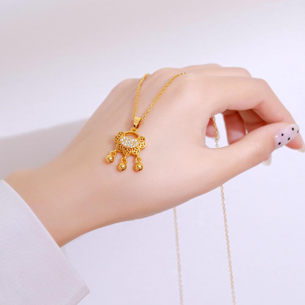 Tassel Longevity Lock Titanium Steel Necklace for Women Unique Design Elegant Collarbone Chain Versatile Premium Accessory