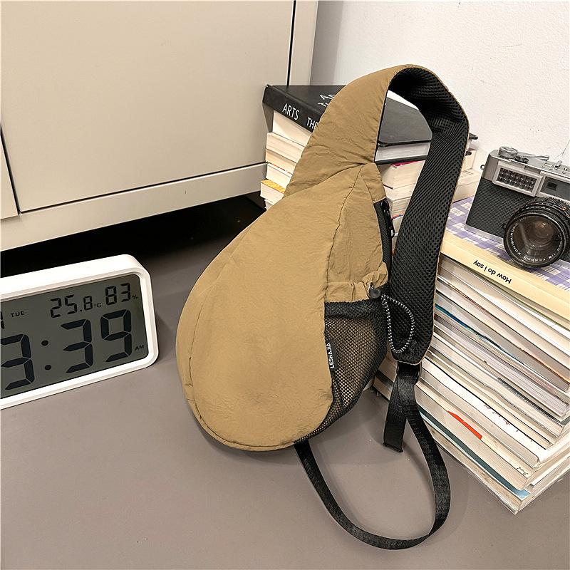 

Japanese chest bag women s casual Korean version simple solid color crossbody bag 2025 summer new foreign fashion portable for going out хаки
