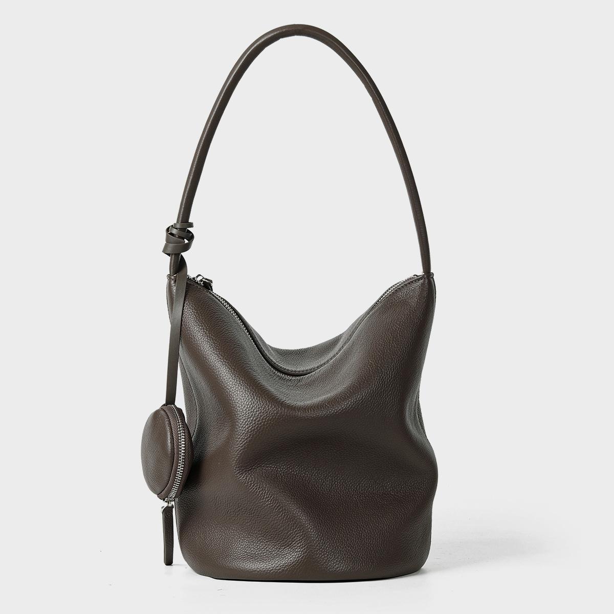 Eerste laag koeienhuid emmer tas nieuwe mode dames tas echt leer grote capaciteit eenvoudige forens draagbare schoudertas 32-21.5-27cm grijs