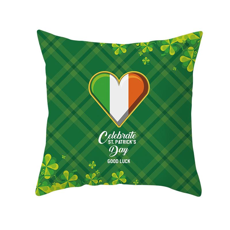 Home St. Patrick's Day Green Peach Velvet Cushion Cover National Day Four-Leaf Clover Cushion Cover