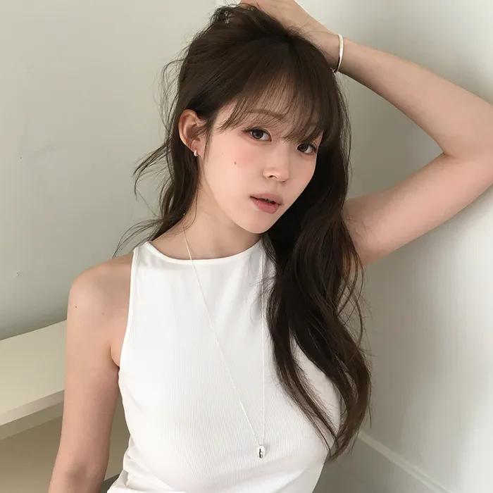 [Heeji's Pick][Worn by Kiki Isola and fromis_9's Lee Chaeyoung] Airi Star Cubic Bangle Bracelet