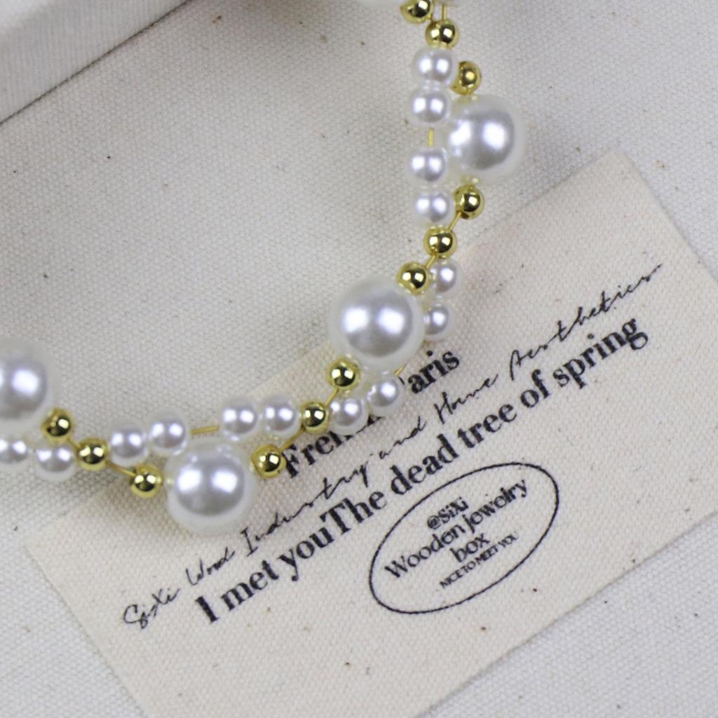 Elegant 2025 Pearl & Small Flower Cat Paw Beaded Bracelet
