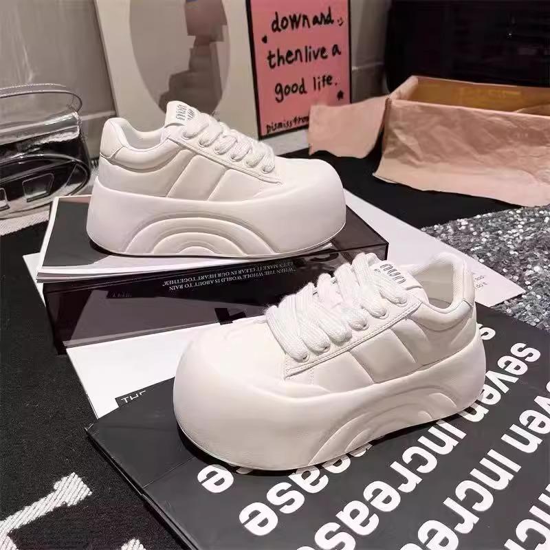 2025 spring and autumn new thick-soled muffin sports big head bread little white shoes children's popular casual board shoes