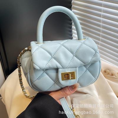 Women's Bag 2025 New Messenger Bag Spring and Summer Small Square Bag Niche Design High Sense Women's Shoulder Portable Diamond Bag