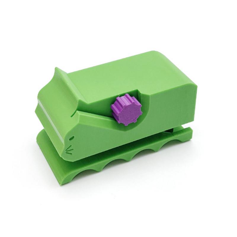 

Когтеточка-резак с материалом PLA для изготовления кошачьих игрушек своими руками зелёный