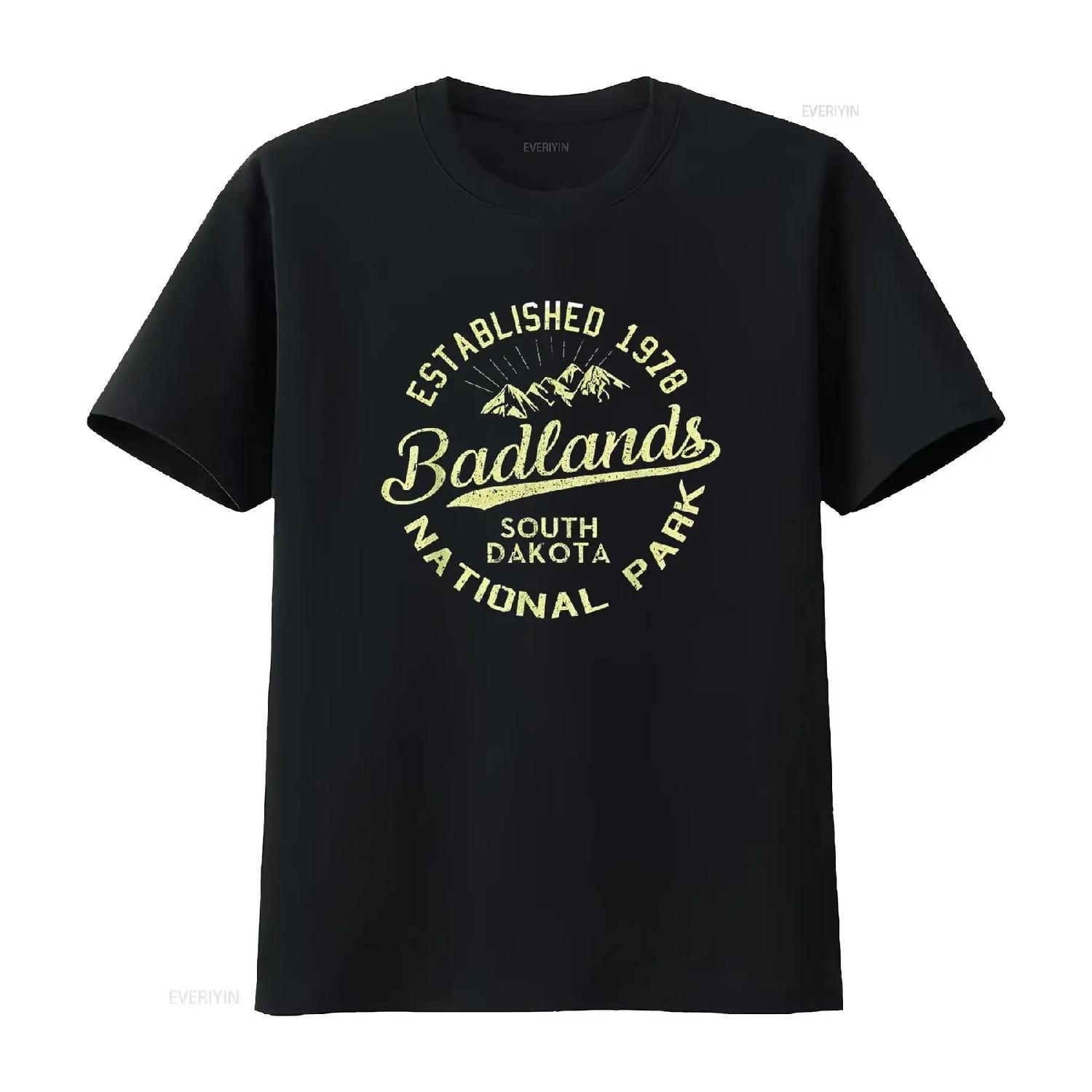 Badlands National Park Hiking Retro Vintage South Dakota T Shirt vintage Washed Slightly Soft homme Top For Everyday Wear S чёрный