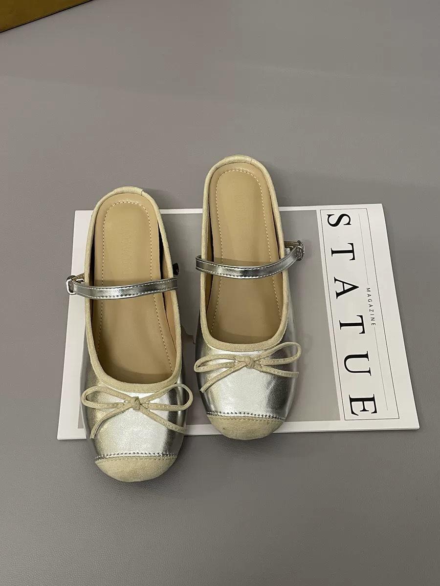 

Inner height increase 5CM flat bottom small fragrant wind bag head half slippers women s 2024 new versatile bow small sandals outer wear 40 серебряный