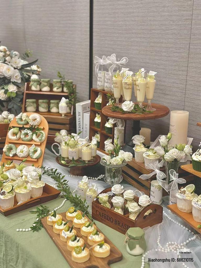 Supporto in Legno Stile Mori per Dolci per Baby Shower