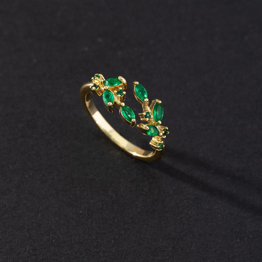 Vintage grandmother green gemstone ring zircon eye snake metal ring niche design temperament open ring