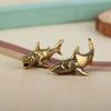 1 pz Ottone Squalo Animali Statuette Miniature Ornamento da Scrivania Decorazione per la Casa Artigianato Portachiavi Vintage Ciondolo Gioiello Regalo