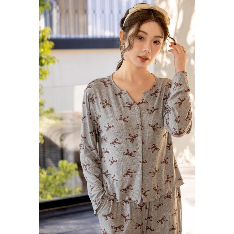 Women's Gray Bow Pattern Long Sleeve Pajama Set: Casual & Comfortable for Spring/Summer