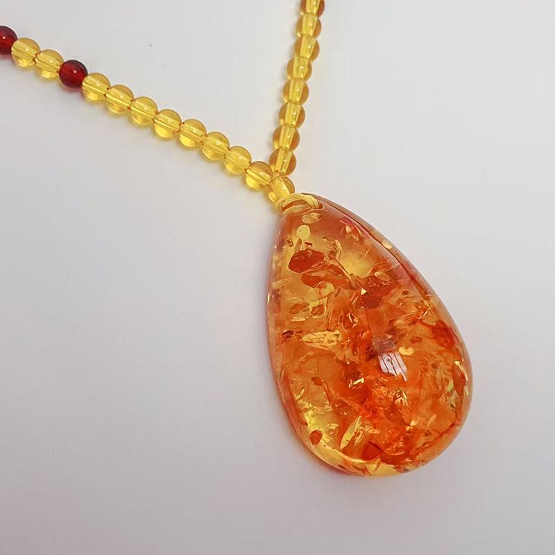Retro Imitation Amber Necklace For Men And Women Long Pendant Sweater Chain Mother'S Day Gift